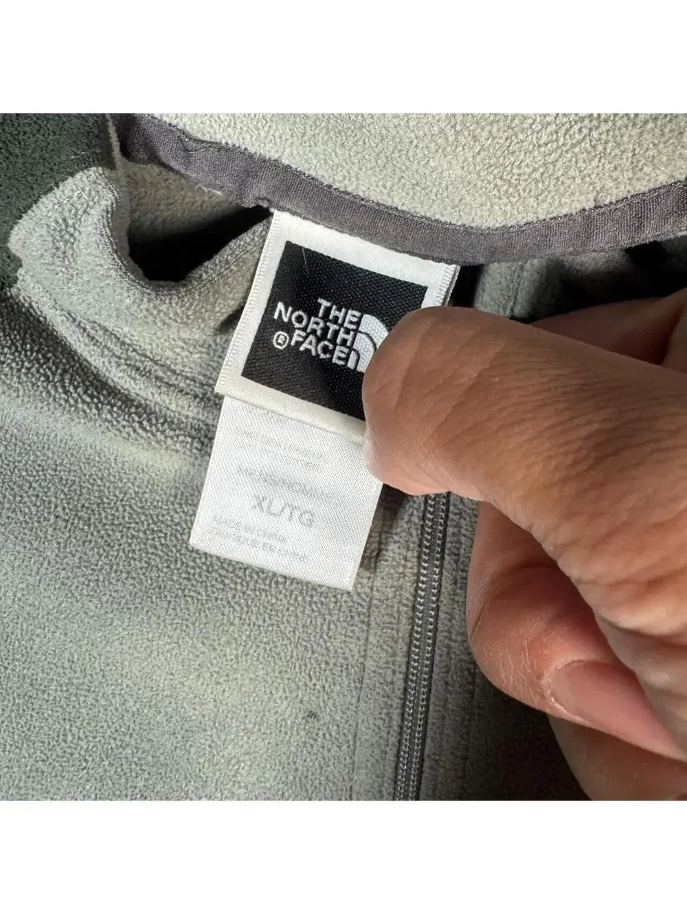 Green north face fleece quarter zip
